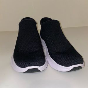 Vessi Slip-Ons Black 9.5